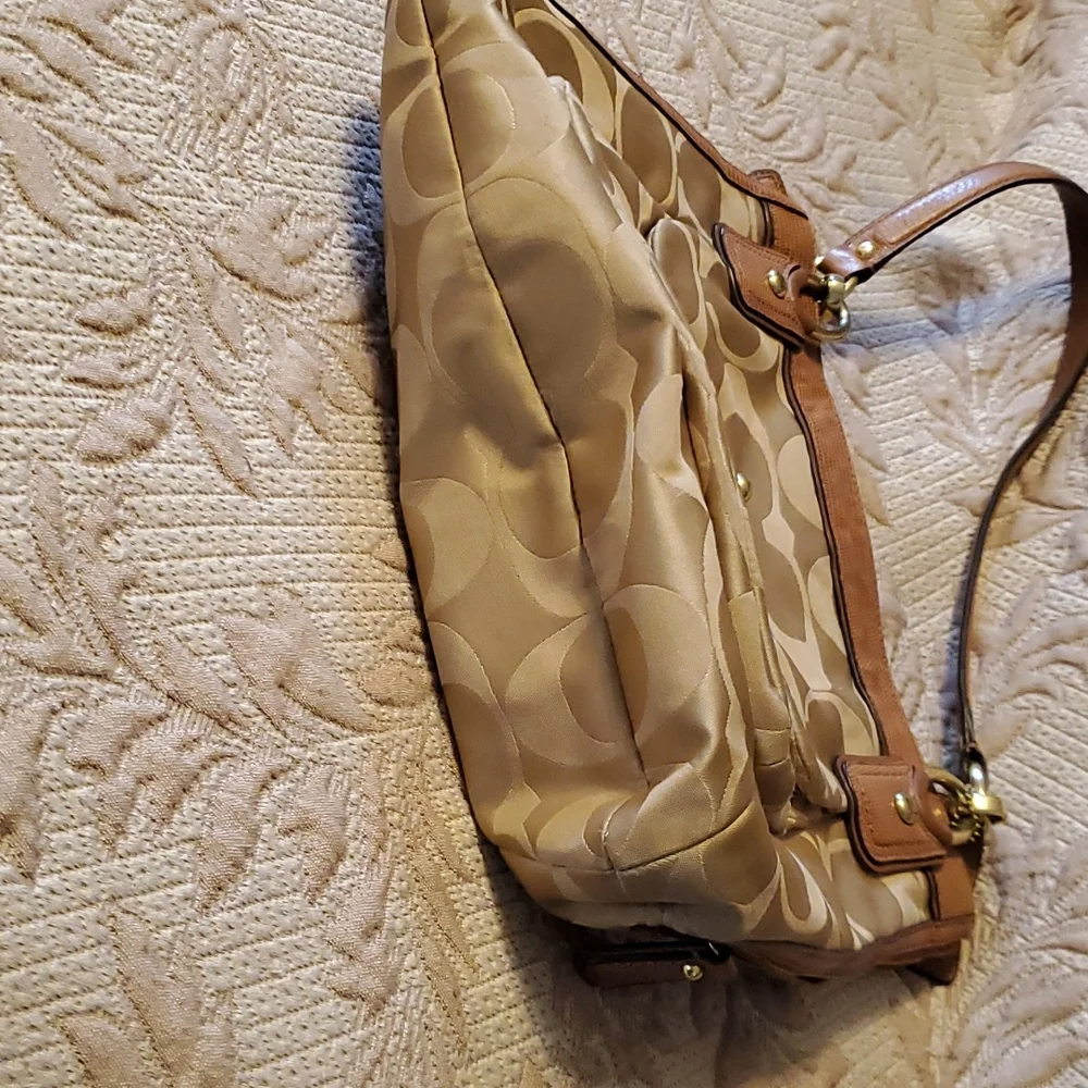 Coach Purse Shoulder / tote bag